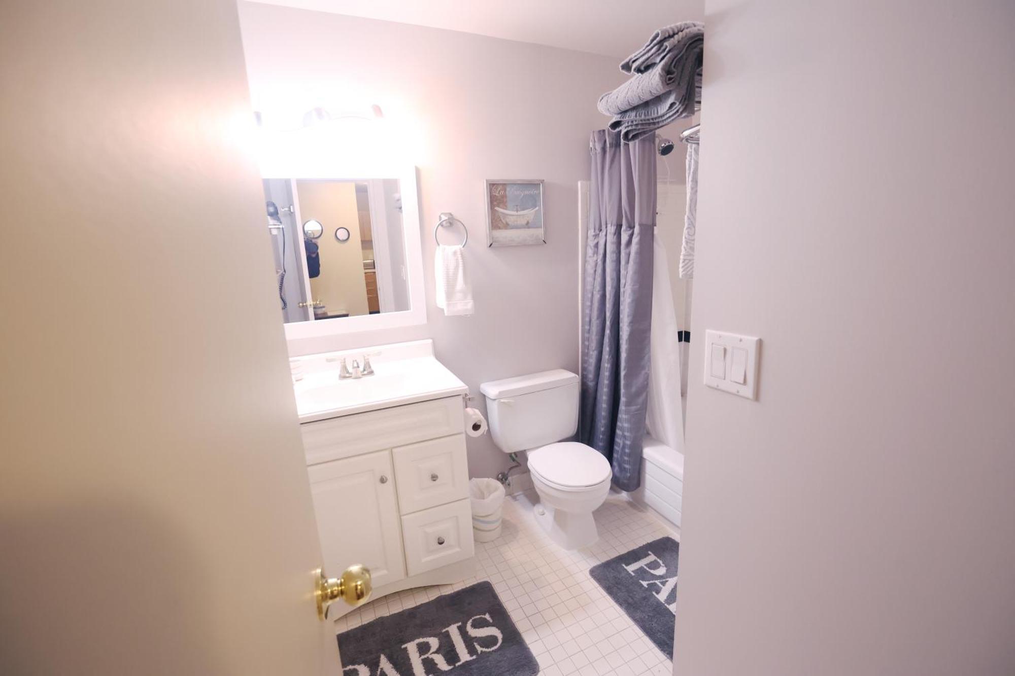 Paris Plaza Διαμέρισμα Elliot Lake Εξωτερικό φωτογραφία
