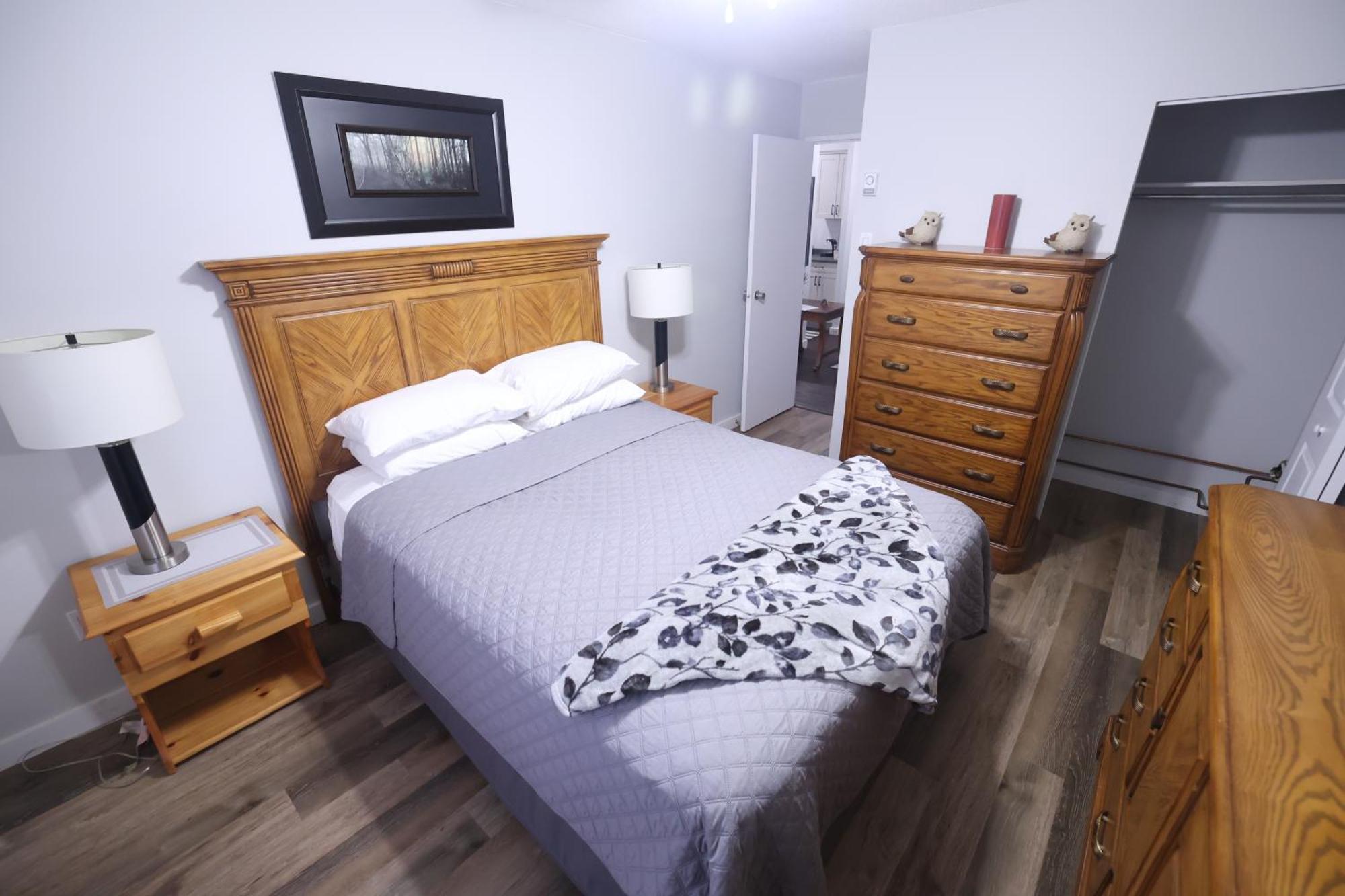 Paris Plaza Διαμέρισμα Elliot Lake Εξωτερικό φωτογραφία